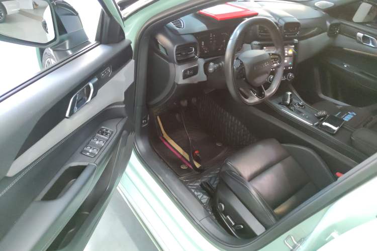 Used Lynk & Co 02 Hatchback 2022 2.0TD Plus
