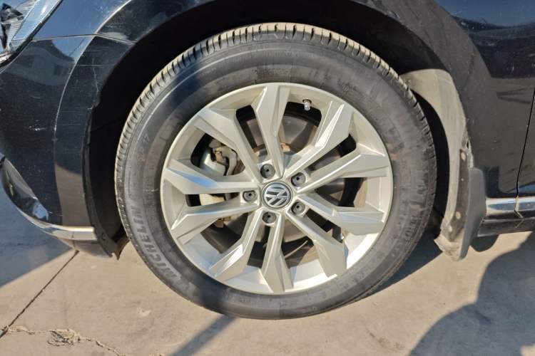 Used Volkswagen Magotan 2018 Facelift 330TSI DSG Luxury Model
