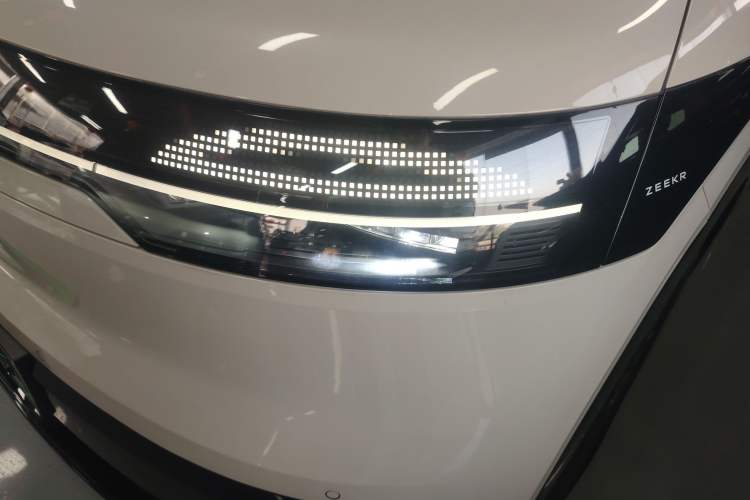 Used Zeekr MIX 2025 Long-Range Intelligent Driving Edition
