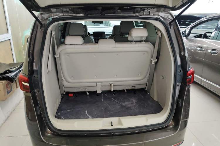 Used Buick GL8 2022 Land Business Class 652T Luxury Model
