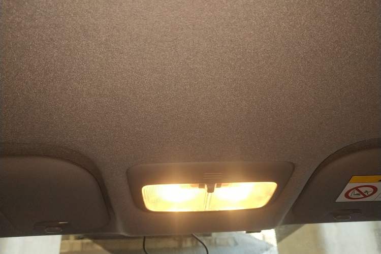 Used Toyota YARiS L 2019 1.5E CVT Dynamic Edition China VI compliant
