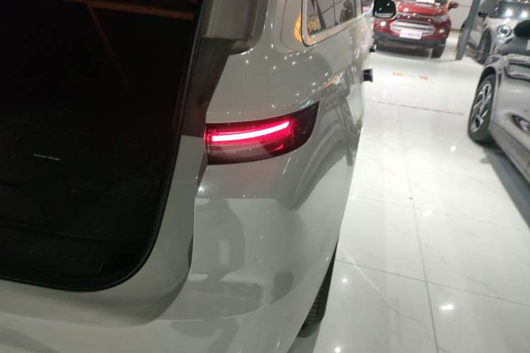 Used Li Auto L6 2025 Pro Smart Refresh Edition