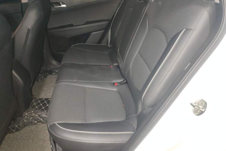 Used Hyundai ix25 2015 1.6L Automatic Two-Wheel Drive Smart GLS Trim
