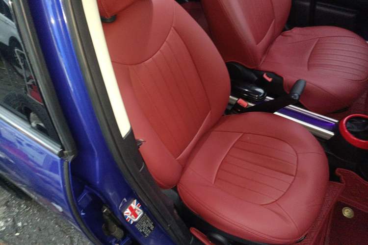 Used  Countryman 2014 1.6L ONE
