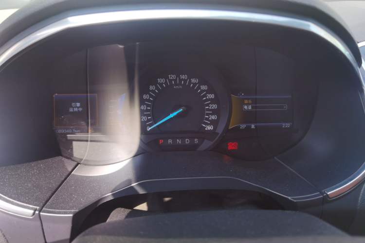 Used Ford Edge 2015 2.0T GTDi Two-Wheel-Drive High-Line Version