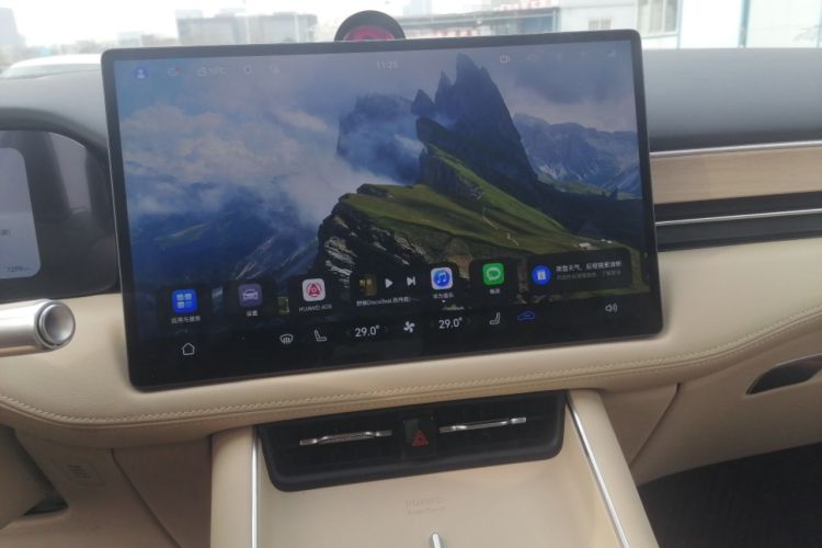 Used Hima AITO M5 2025 Extended-Range Ultra All-Wheel-Drive Version
