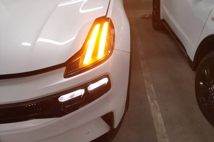 Used Lynk & Co 06 2023 Remix 1.5T Dynamic Halo
