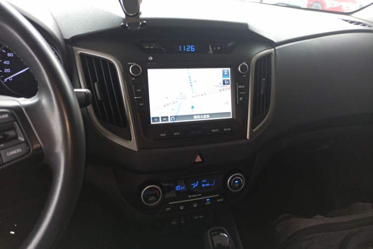 Used Hyundai ix25 2015 1.6L Automatic Two-Wheel-Drive Deluxe DLX Model
