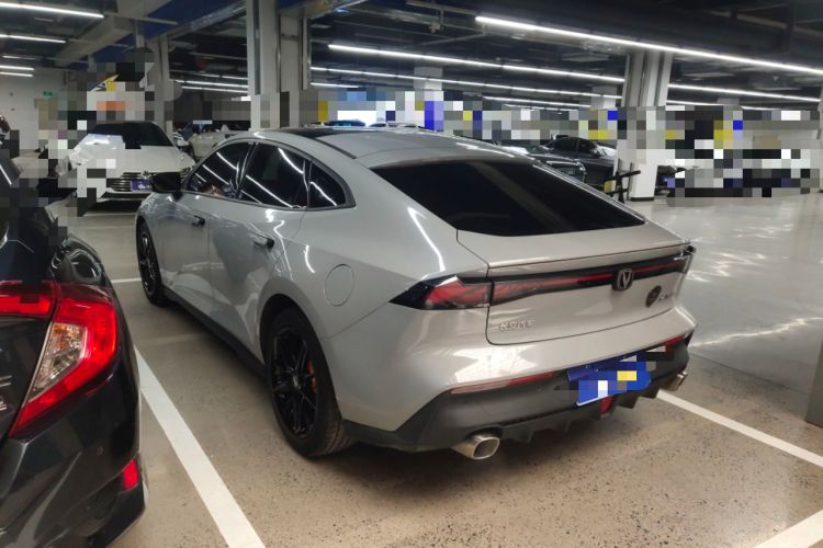 Used Changan UNI-V 2022 1.5T Prestige Version
