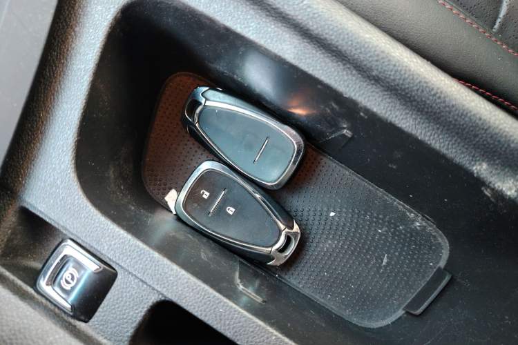 Used Chevrolet Orlando 2019 Redline 530T Automatic Enjoyment Version (5+2 Seating) China VI
