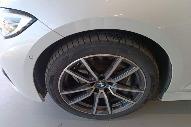 Used BMW 3 Series 2021 Second Facelift 325Li M Sport Package
