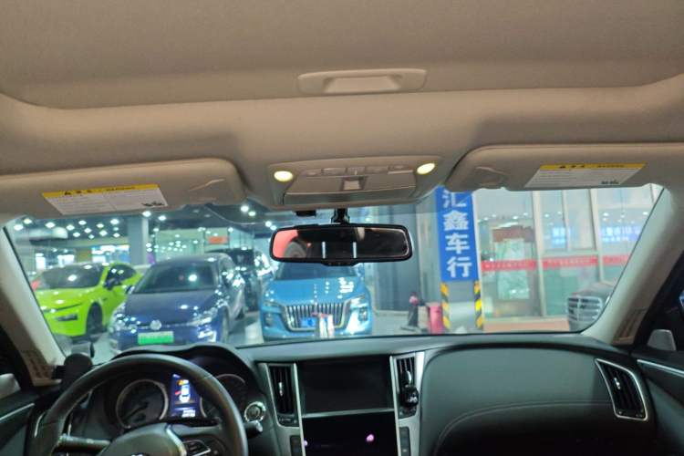 Used Infiniti Q50L 2018 2.0T Enjoyment Edition China V standard
