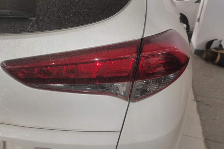 Used Hyundai Tucson 2015 1.6T Dual-Clutch Two-Wheel-Drive Leading Model