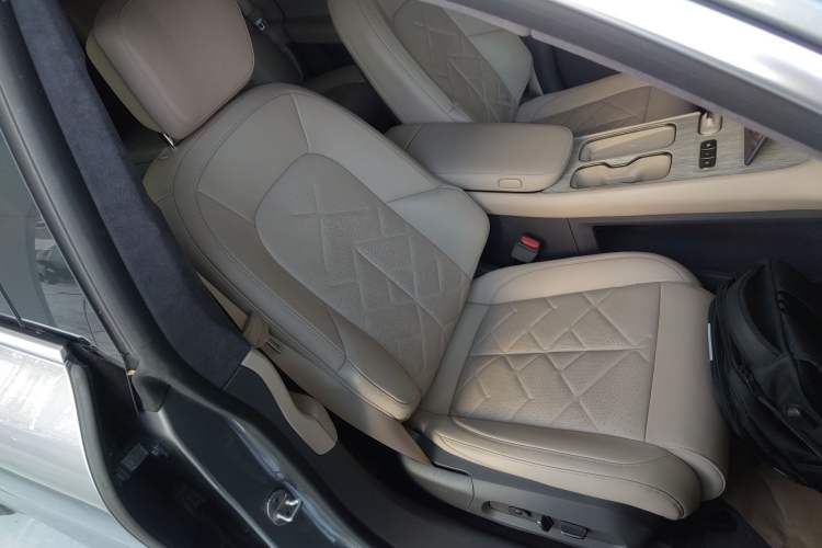 Used Nio ET7 2024 75 kWh Executive Edition
