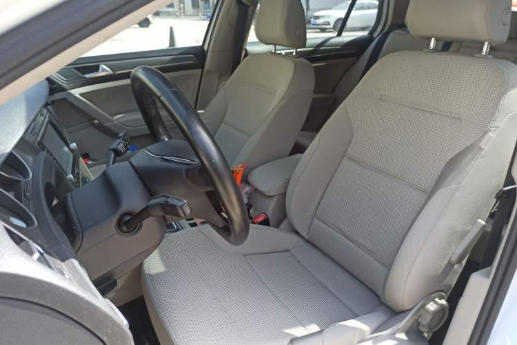 Used Volkswagen Golf 2014 1.6L Automatic Comfort Model