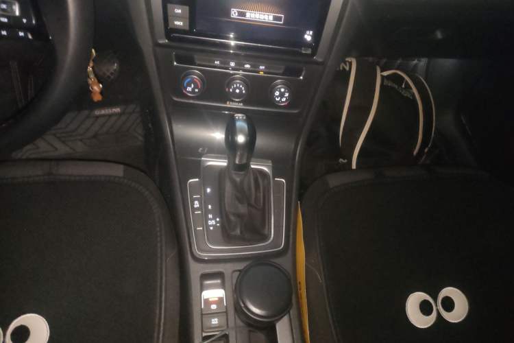 Used Volkswagen Golf 2019 200TSI DSG Comfort & Ambition Edition China VI Standard