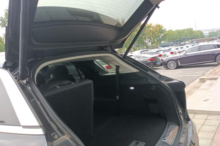 Used Hongqi E-HS9 2021 460 km Range Flagship Edition Six-Seater