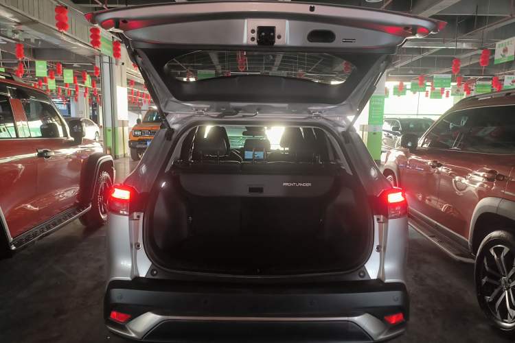 Used Toyota FRONTLANDER 2023 2.0L Smart Electric Hybrid Dual-Engine Luxury Edition
