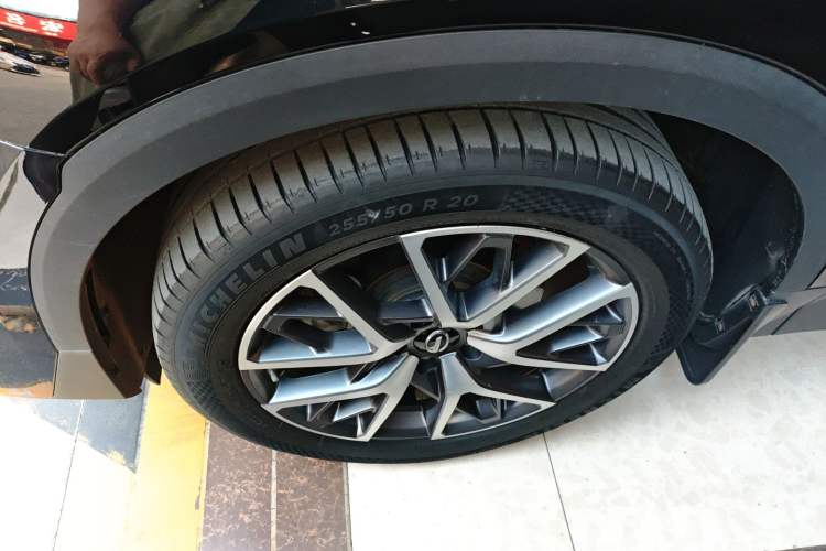 Used GAC Trumpchi GS8 2022 Linghang Series 2.0 TGDI Two-Wheel-Drive Luxury Smart Connectivity Version (7 Seats)
