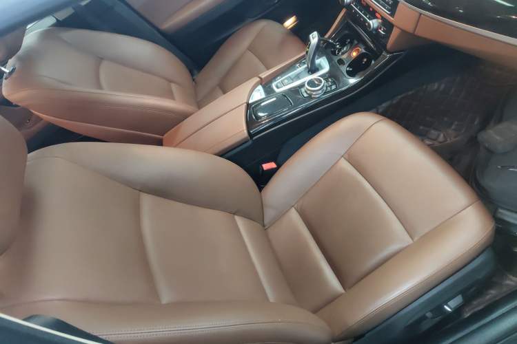 Used BMW 5 Series 2017 525Li Leading Model
