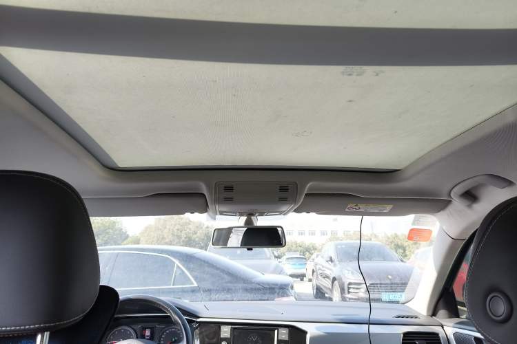 Used Volkswagen Tayron 2019 330TSI Two-Wheel Drive Luxury Model China VI Standard
