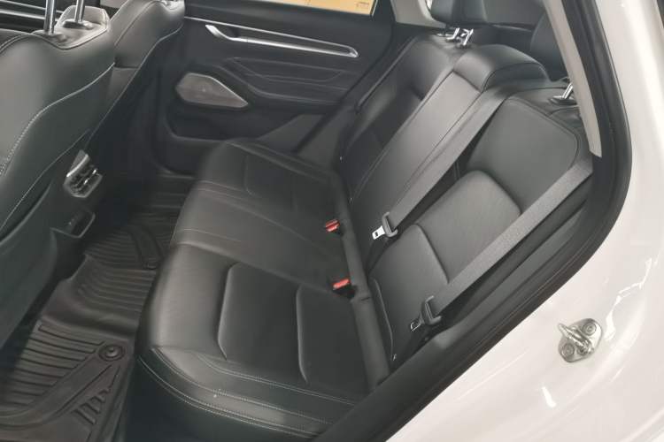 Used Geely Auto Emgrand 2023 4th Generation Champion Edition 1.5L CVT Prestige Model
