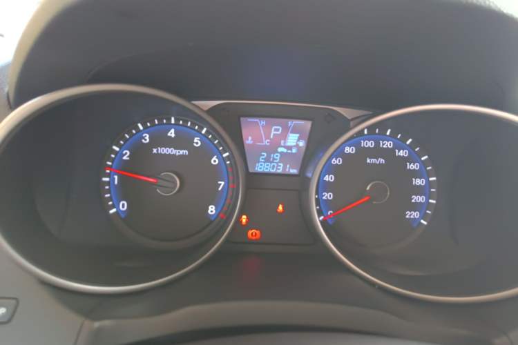 Used Hyundai ix35 2015 2.0L Automatic 2WD Smart Type China IV