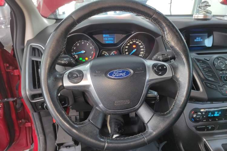 Used Ford Focus 2012 Hatchback 1.6L Automatic Fashion Edition