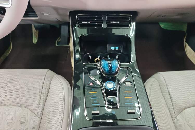 Used BYD Han 2025 EV Intelligent Driving Version 506KM Prestige Model
