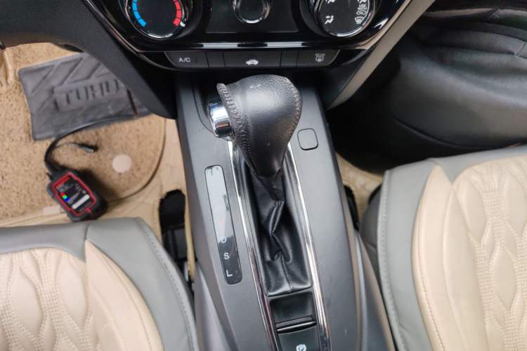 Used Honda XR-V 2015 1.5L LXi CVT Classic Edition
