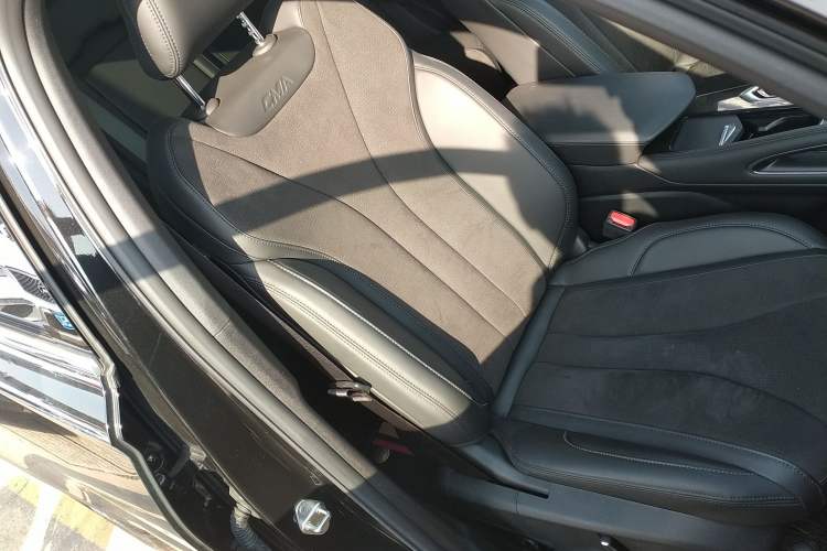 Used Geely Auto Monjaro L 2024 2.0TD High-Power Automatic Two-Wheel Drive Skyline Edition
