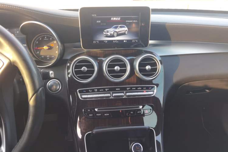 Used Mercedes-Benz GLC 2017 GLC 260 4MATIC Dynamic Edition