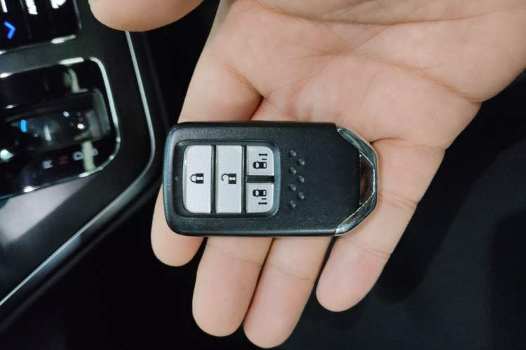 Used Honda Elysion 2016 2.4L Luxury Edition
