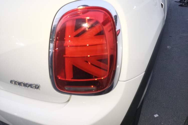 Used  MINI 2018 1.5T COOPER Classic Edition
