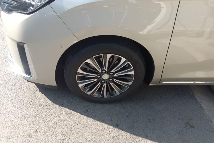 Used Buick GL8 2023 ES Lu Zun Luxury Model
