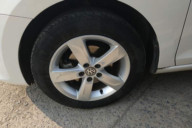 Used Volkswagen Santana 2015 1.6L Automatic Comfort Edition
