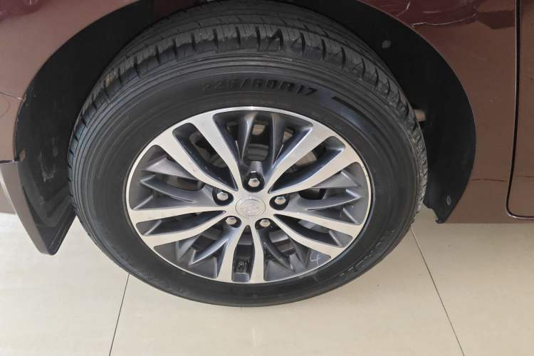 Used Buick GL8 2022 ES Landtrek 653T Luxury Edition
