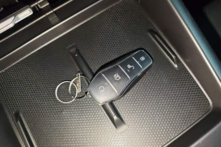 Used BYD Qin PLUS 2025 DM-i Smart Drive 120KM Superior Model