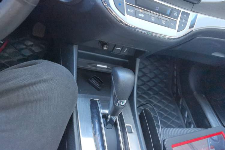 Used Honda Jade 2016 1.8L Automatic Comfort Elite Version 5 Seats
