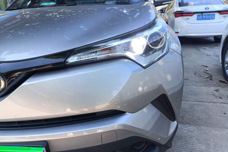 Used Toyota IZOA 2020 2.0L Yichi Version