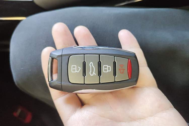 Used Haval H6 2024 1.5T Two-Wheel-Drive Classic Edition
