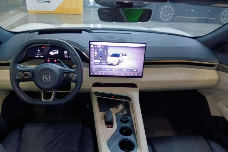 Used Zeekr 001 2024 YOU Edition 100 kWh All-Wheel Drive
