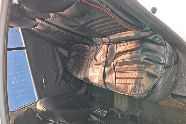 Used Roewe i5 2023 1.5L Manual Comfort Edition