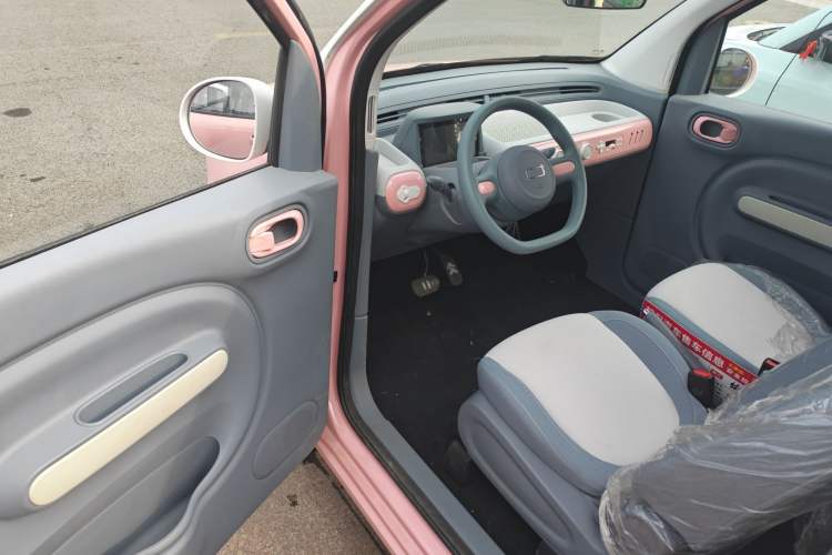 Used Bestune Pony 2024 170km Range Energizing Horse