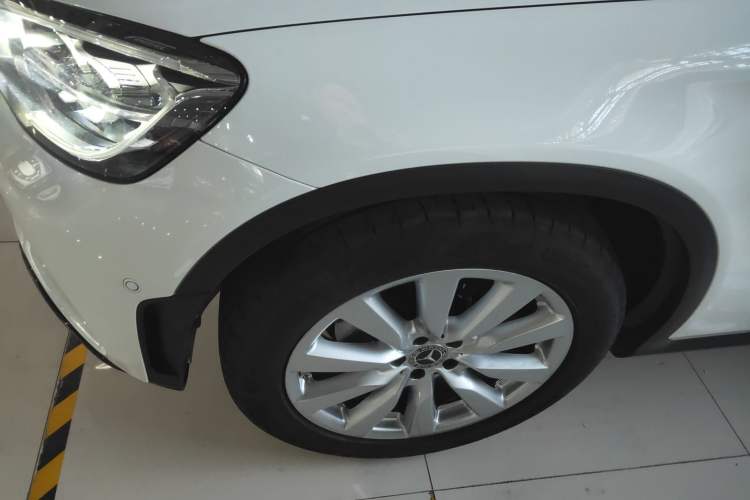 Used Mercedes-Benz GLC Coupe 2020 GLC 260 4MATIC Coupe SUV
