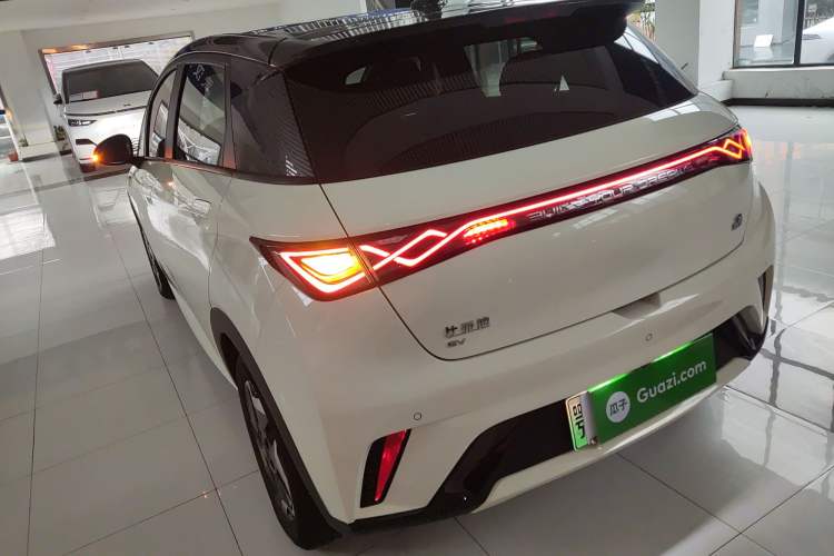 Used BYD Dolphin 2021 405 km Fashion Edition
