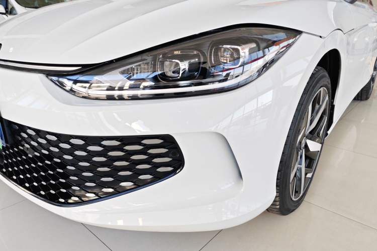 Used Volkswagen Lamando 2024 Lavida L 280TSI DSG Cool & Spicy Edition
