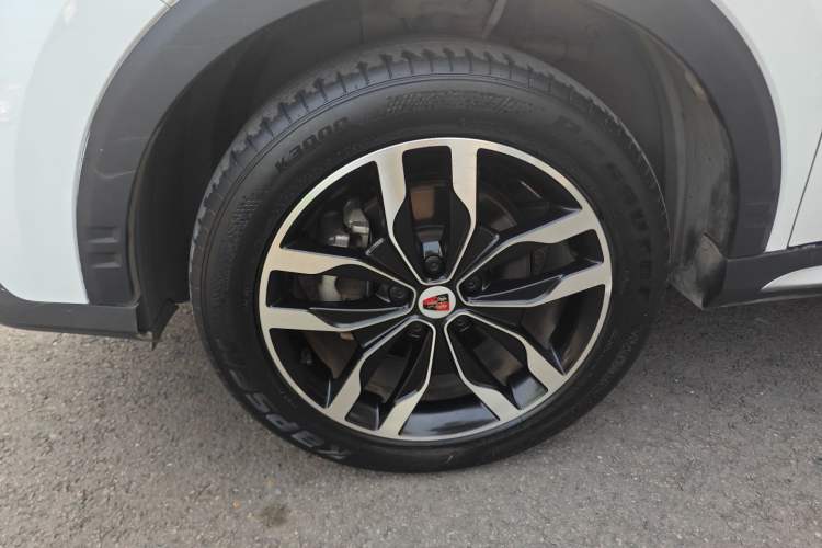 Used Roewe RX5 2016 20T Two-Wheel Drive Automatic Internet Smart Edition
