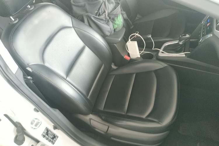 Used Hyundai Elantra 2016 1.6L Automatic ZhiXuan – Elite Version
