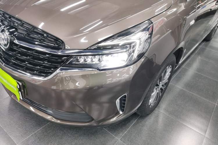 Used Buick GL8 2022 Land Business Class 652T Luxury Model
